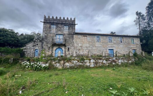Chalets Independientes · Meis