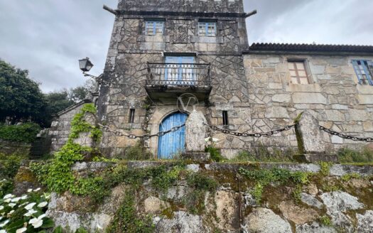 Chalets Independientes · Meis