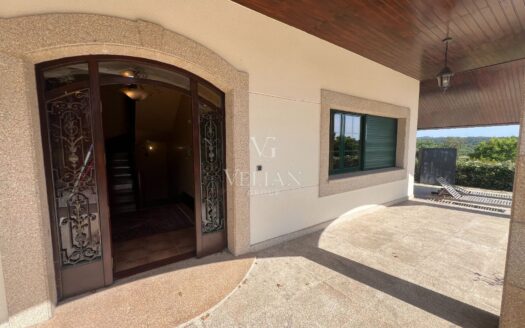Chalets Independientes · Laracha