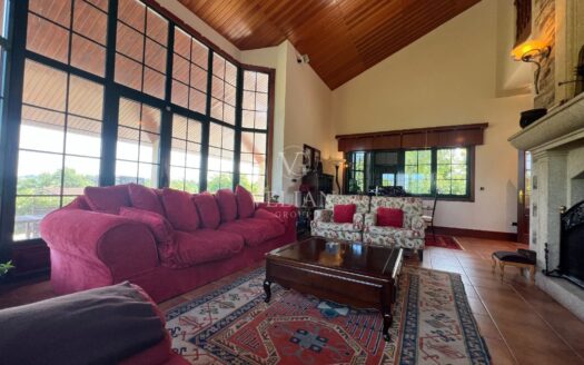 Chalets Independientes · Laracha