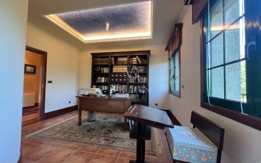 Chalets Independientes · Laracha