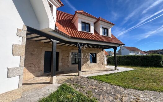 Chalets Independientes · Ribeira