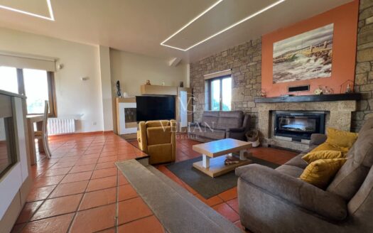 Chalets Independientes · Ribeira