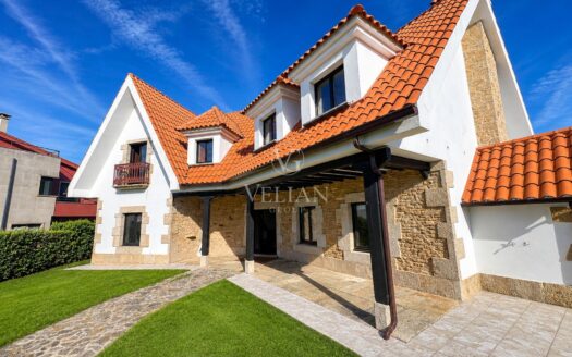 Chalets Independientes · Ribeira