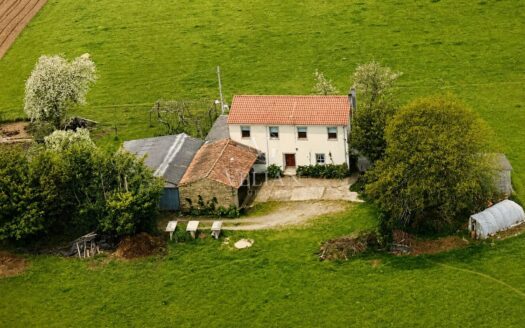 Chalets Independientes · Frades