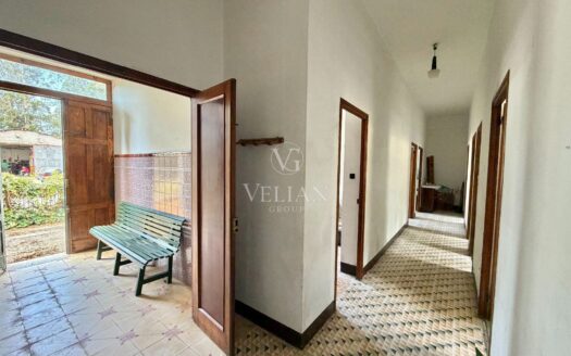 Chalets Independientes · Touro