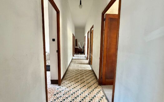 Chalets Independientes · Touro