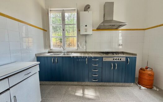 Chalets Independientes · Touro