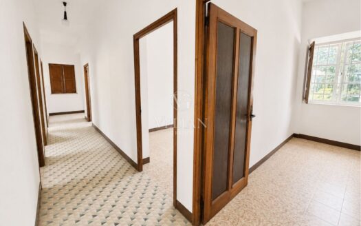 Chalets Independientes · Touro
