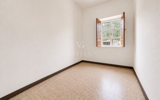 Chalets Independientes · Touro