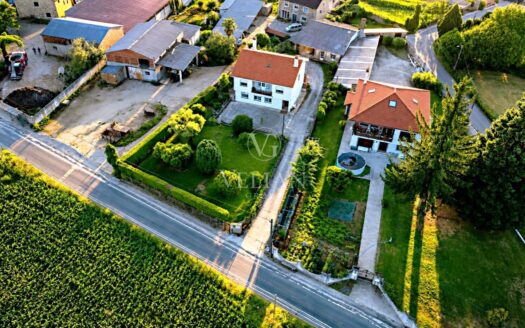 Chalets Independientes · Boqueixon