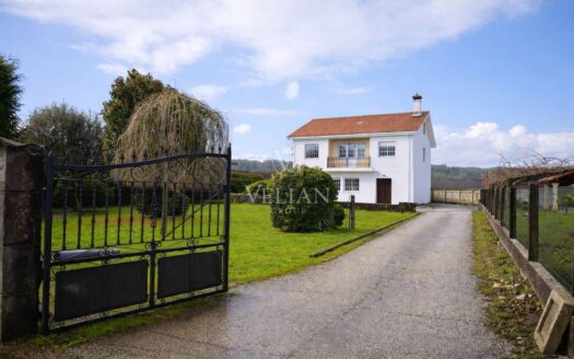 Chalets Independientes · Boqueixon