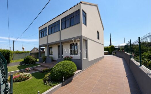 Chalets Independientes · Santa Comba