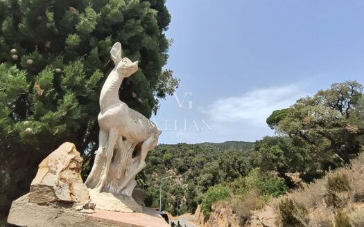 Adosados · Girona