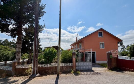 Chalets Independientes · Ponteceso