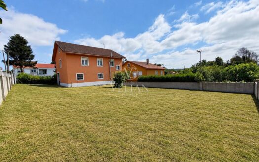 Chalets Independientes · Ponteceso