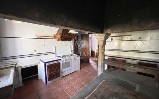 Encantadora casa pareada con finca y patio rústico a 12 km de Santiago de Compostela