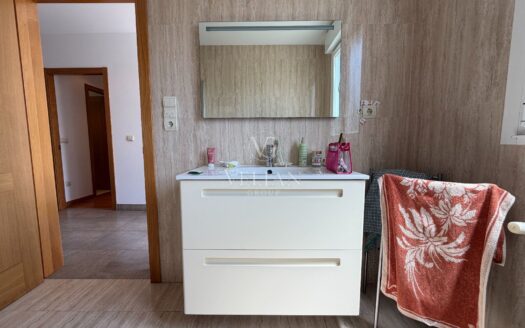 Chalets Independientes · A Baña