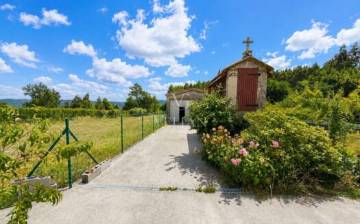 Chalets Independientes · A Baña