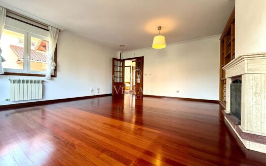Chalets Independientes · Santiago De Compostela