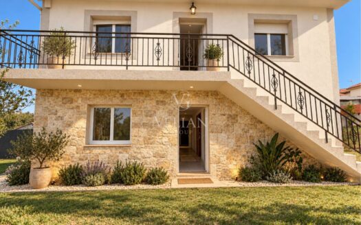 Chalets Independientes · Melide