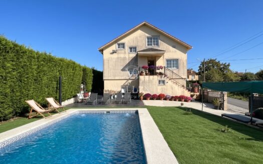 Chalets Independientes · Cambre