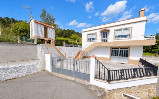 Chalets Independientes · Ponteceso