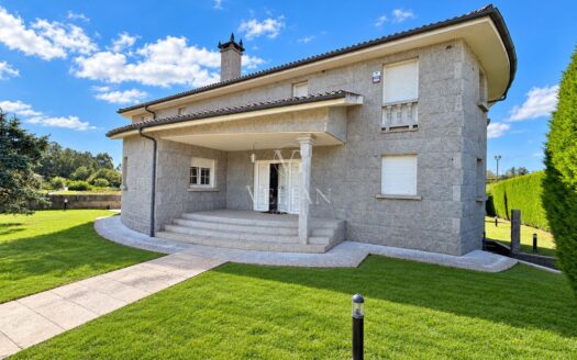 Chalets Independientes · Santiago De Compostela