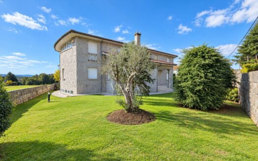 Chalets Independientes · Santiago De Compostela